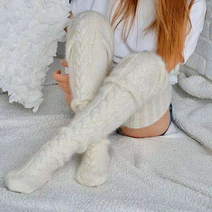 Udobne i tople čarape do butina | SOCKLET